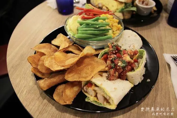 『食記』高雄三民。沐濛Moment 創意美式餐點，全日早午餐供應