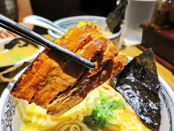麵屋武藏 / 左營武骨店 / 叉燒肉好吃!!              