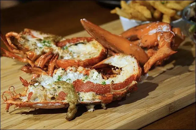 《捷運淡水信義線/台北101世貿站美食》塞子小酒館~一周只營業五天採預約制，樸實道地無菜單法國鄉村料理