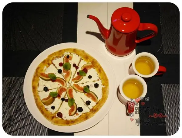 美食。餐廳│ 台北中山區 松江南京捷運站 松江南京 四平商圈 披薩 milano pizzeria 義大利米蘭手工窯烤披薩 ❤跟著Livia享受人生❤