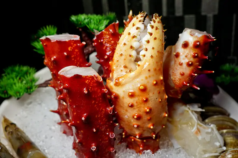 紅蟹將軍, 國父紀念館帝王蟹吃到飽, 料好豐盛的吃到飽鴛鴦鍋