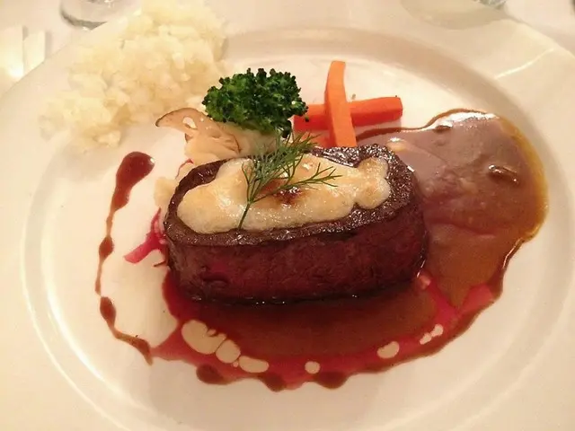 (美食~高雄)高盧法式餐廳~必嚐鮮嫩多汁的