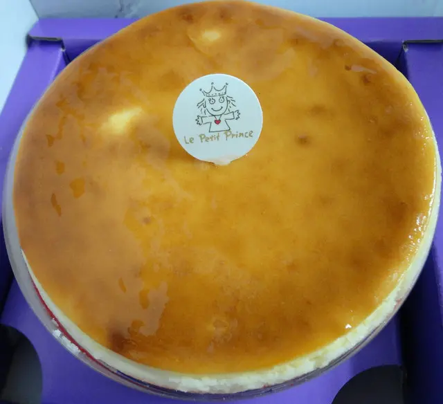 (美食~高雄)Le Petit Prince小王子烘培美食~美味的起司蛋糕 & 夠味的蒜味抹醬