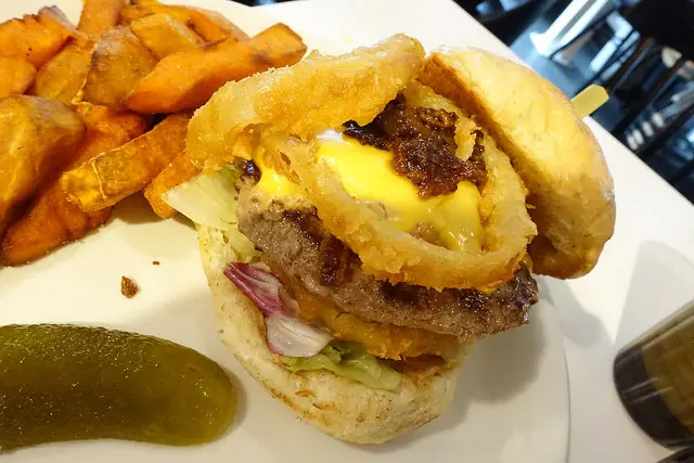 【食記】捷運市政府站/信義區美食。ATT 4 FUN 樂子the Diner信義旗艦店