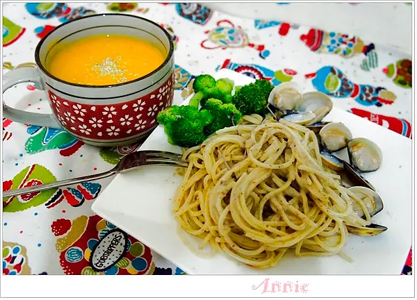  EAT@HOME[饗在家  即時宅配料理]  讓料理溫暖家裡的每顆心