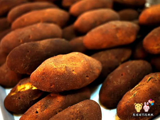 
【金門麵包店】香噴噴的佳軒烤地瓜麵包
