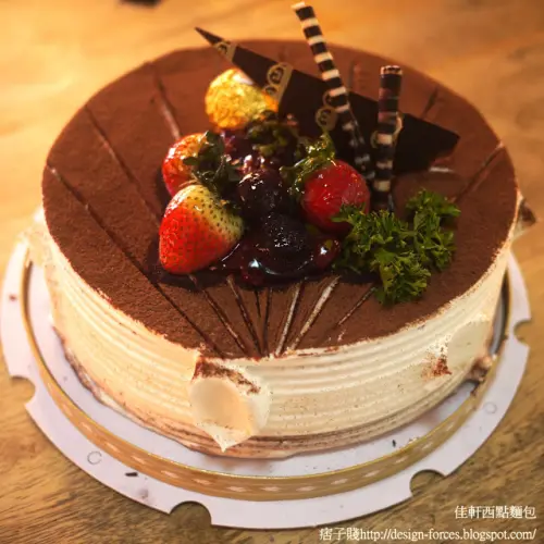 
【金門深度美食之旅】-佳軒西點麵包(特色蛋糕)
