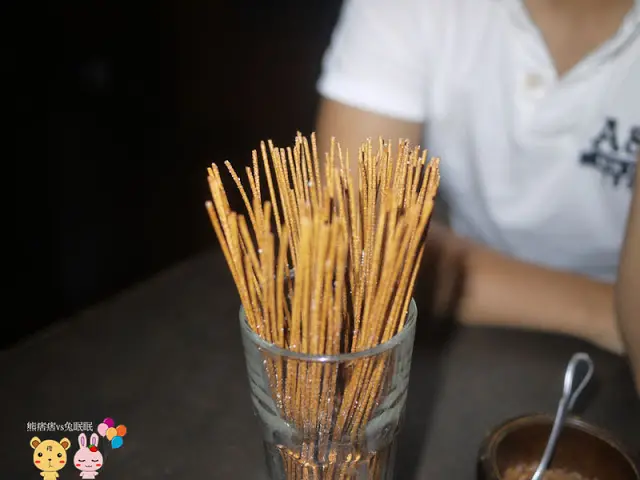 
【金門藝耕】夜晚的吉他聲。我在吃吉他弦
