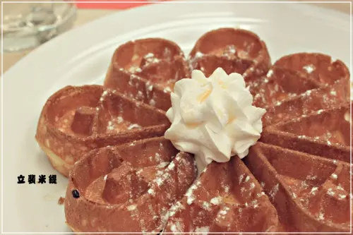 ＊Ｑ彈口感極佳的麻糬鬆餅－立裴米緹CAFE