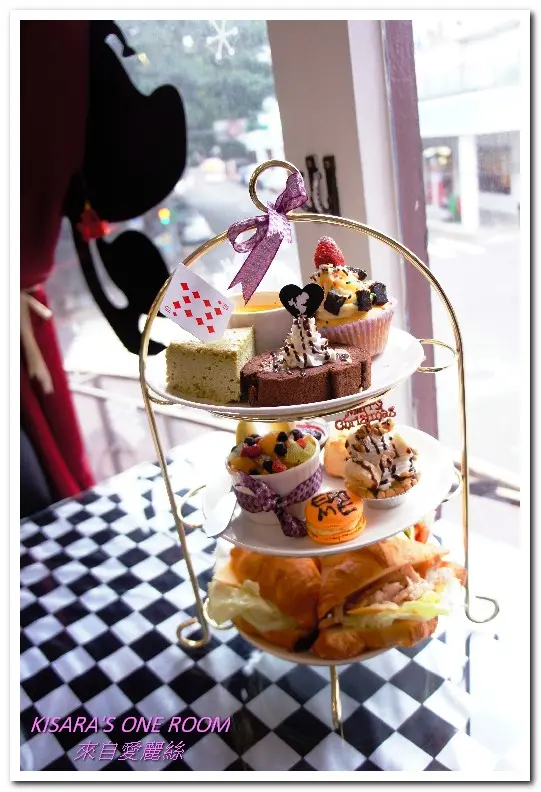 西門町下午茶．奇幻世界進行曲──Alice is coming 來自愛麗絲        
      