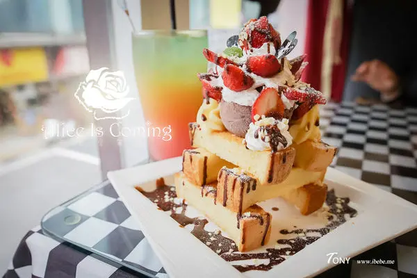 【台北美食】來自愛麗絲 Alice Is Coming 擁有魔力的下午茶~! 中正區下午茶/主題餐廳/
