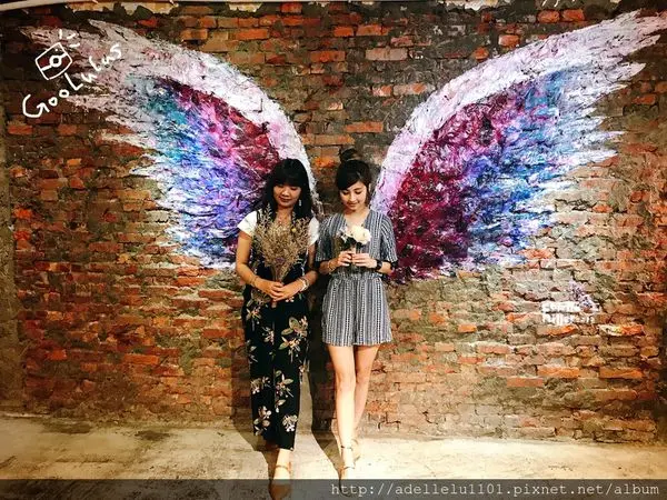 <台北東區> 美好年代 小美好！！超夯果汁 可愛車輪餅還有～網美必拍 天使翅膀