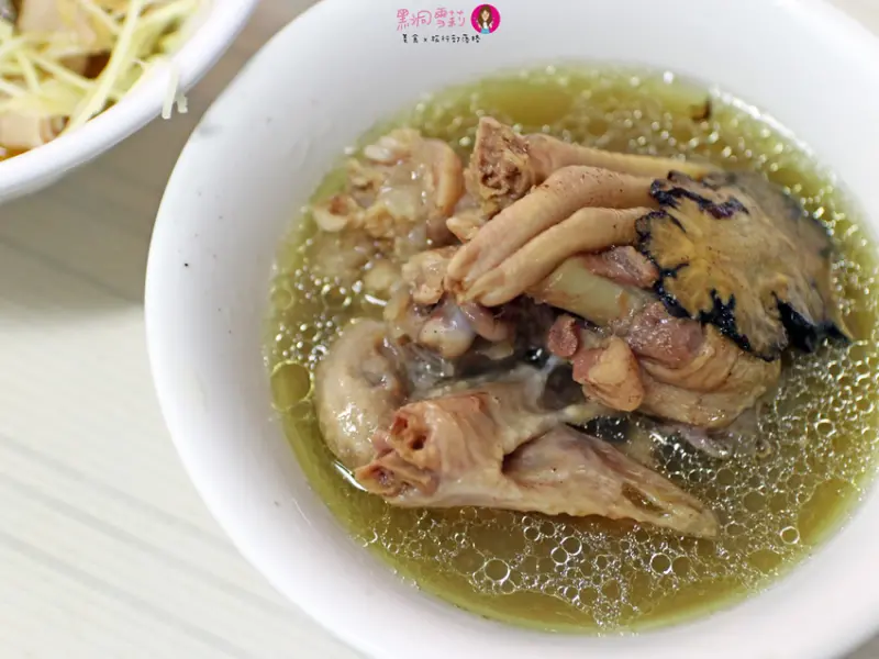 【食記】台南／中西區「阿文豬心」〃近保安市場