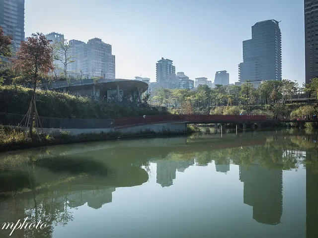 2013 台中泰迪熊嘉年華 (II) -百熊蒐集之秋紅谷(29隻+1隻)