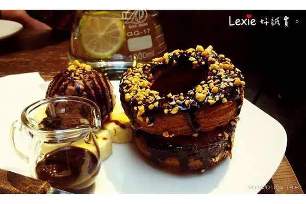 食記【台北】信義區-好滴咖啡Drip。終於吃到朝思暮想的Cronut(可拿滋) 松山文創旁 下午茶 好去處~