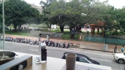 口碑22_『上澄鍋物』連台中市長胡志強都到訪的唷!        
      