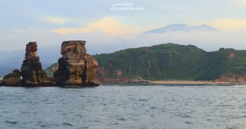 北海岸景點｜乘船，自漁村漫遊看往金山萬里特殊的奇景地貌 - JAMIE慢森活