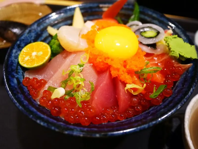 【台北】公館 海人刺身丼飯專賣店 平價美味的豪華日式生魚片丼飯
