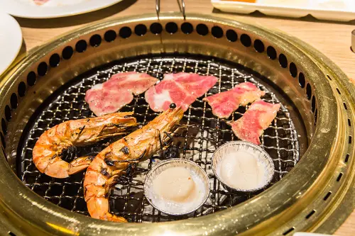 |食|台中西屯 一位難求的燒烤名店 屋馬燒肉町