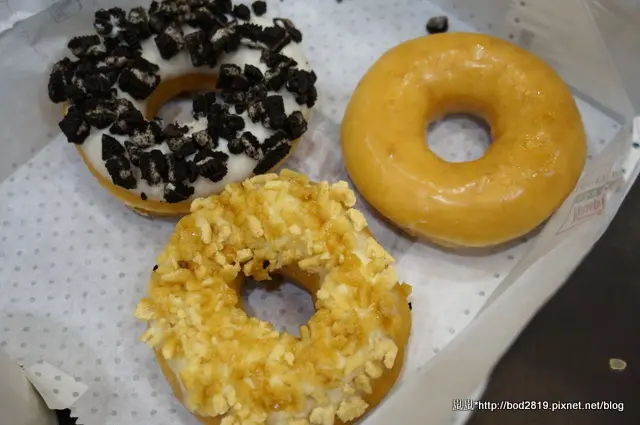 【台北信義】Krispy Kreme Doughnuts(信義威秀店)－螞蟻人必嚐之多口味甜甜圈，還是原味比較推薦