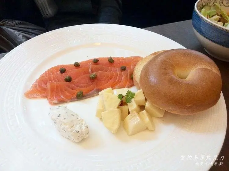 『食記』高雄前鎮。ONE ONE Café之精緻早午餐，高雄軟體科技園區旁