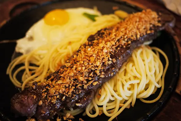 [宜蘭美食]來來牛排館-推雪花牛，CP值高（2014年1月店家遷址）