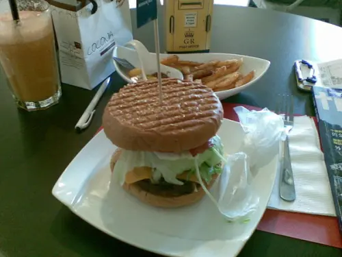 2013-11-17 飽飽的漢堡等著我 Burger Bus 漢堡巴士