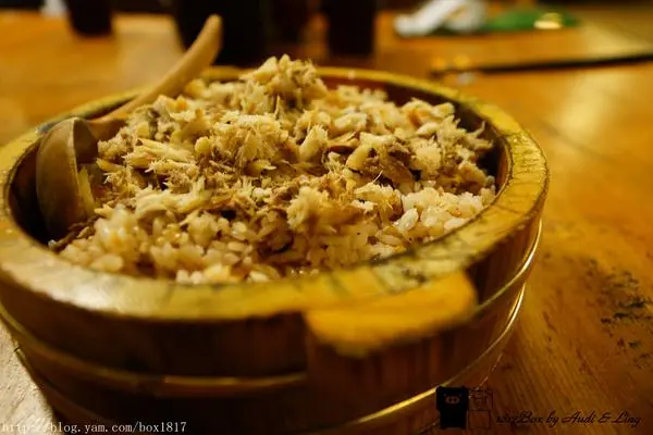 【台中。西屯】城市部落原住民風味餐廳。有趣的菜名：一網打盡。調皮搗蛋。原住民歌舞表演