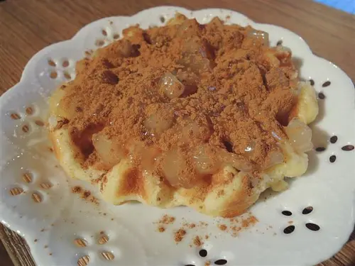 新店 七張站 烤香 OVEN COFFEE 翹班必備 比利時烈日鬆餅 黑糖卡布 愜意享用鮮烘咖啡