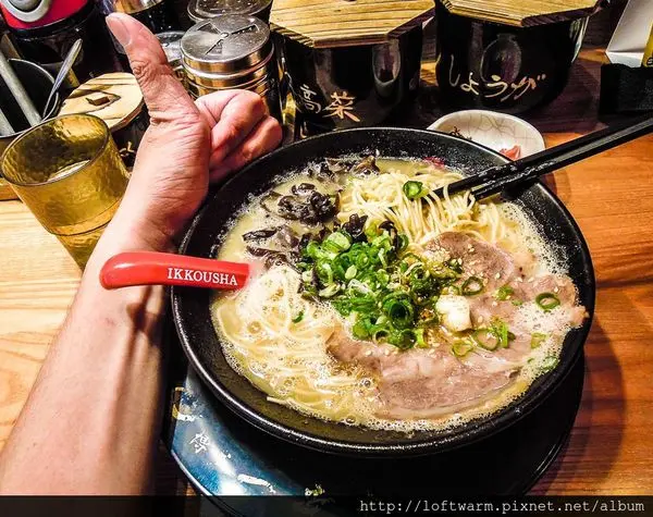 日本九州福岡拉麵推薦 台灣博多一幸舍竹北店 濃厚豚骨拉麵!博多豚骨ラーメン! ikkousha いっこうしゃ