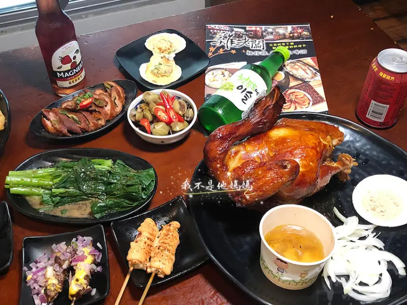 雞老闆 桶仔雞  南京復興居酒屋串燒烤物 生日壽星消費滿1800還送桶仔雞  學生憑證優惠  不收服務費  不限用餐時間 近兄弟飯店