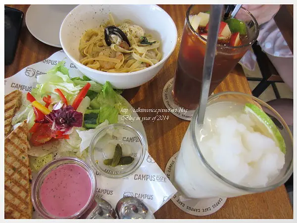 『呷』「北市光復北路」☆ CAMPUS CAFE ☆ 新美式風格餐點，店狗更吸晴