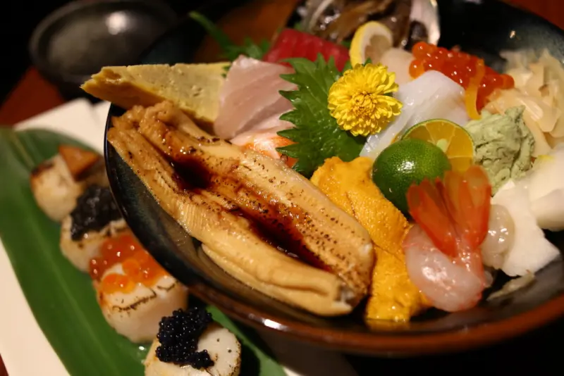 
【狗一下居食酒屋】超澎拜生魚豪華海景丼與奢侈的火焰干貝四味！　(公館商圈/居酒屋/日本料理)
