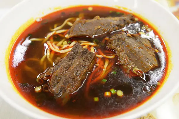 ◈台中◈ⓜ可口牛肉麵ⓜ