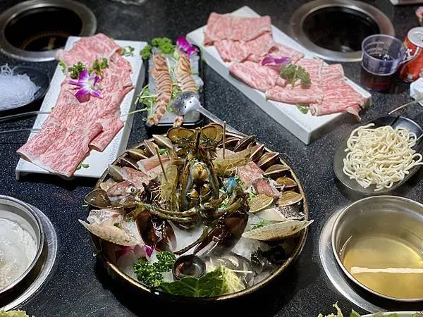 [台北美食]【天母天鍋宴】海鮮肉品新鮮美味 cp值超高的豪華火鍋店 #士林/芝山/天母/石牌美食 @蛋寶趴趴go