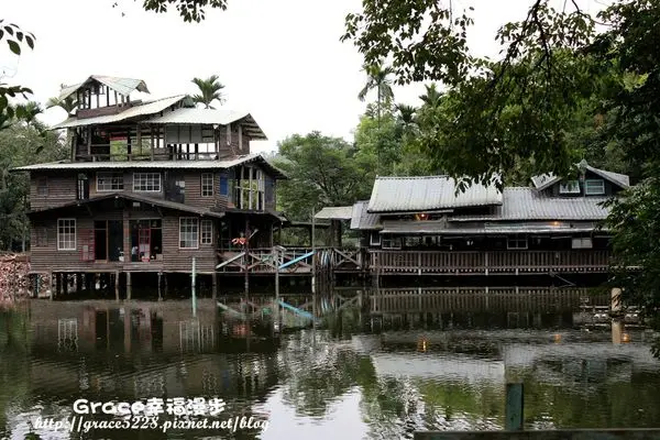 嘉義山門石頭咖啡---隱密的水上咖啡屋,走入懷舊博物館