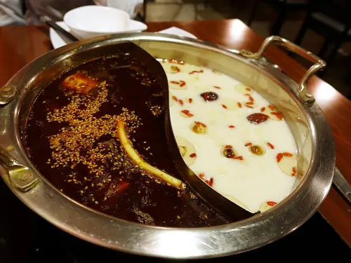 【新北新店】紅門宴川味麻辣鴛鴦鍋