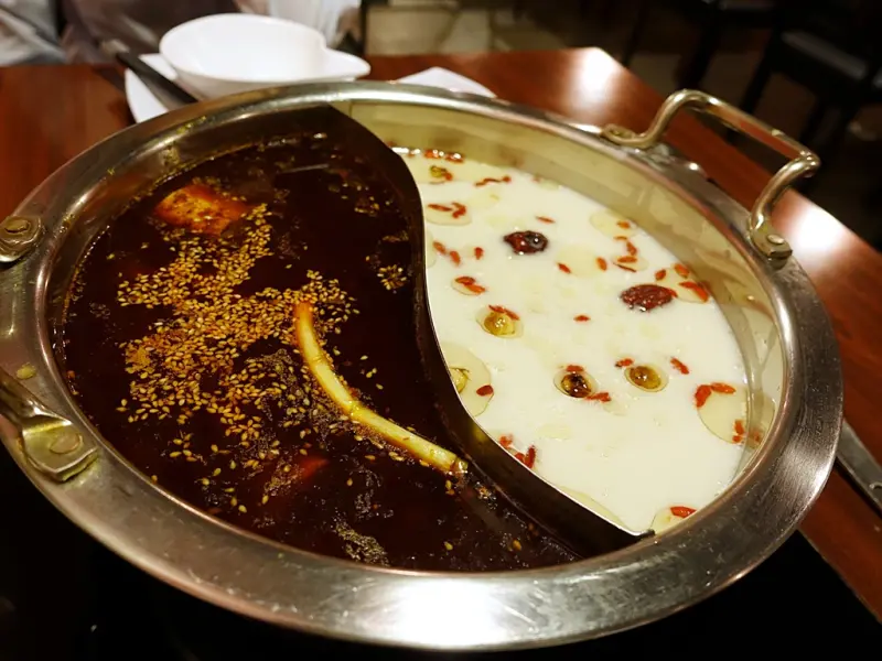 【新北新店】紅門宴川味麻辣鴛鴦鍋