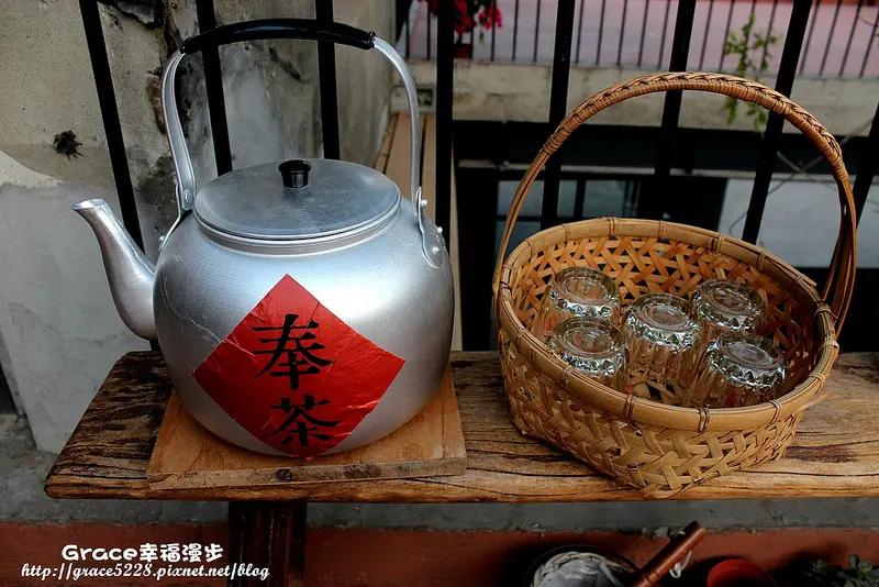 吃果子拜樹頭---結合旅行.概念.文創.產品的創意商店