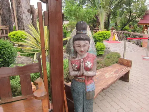 屏東內埔鄉=<食>泰國南洋高腳屋咖啡~一種融合泰式的優閒好地方=