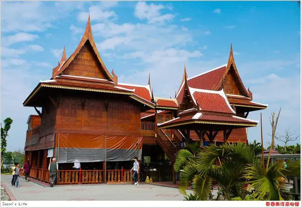 【屏東│美食】好濃的異國風味。泰國南洋高腳屋