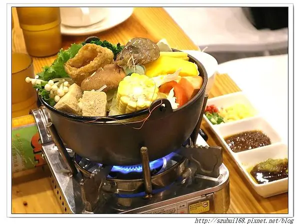 ★高雄★忠義堂 輕食鍋物大夥相聚的好所在