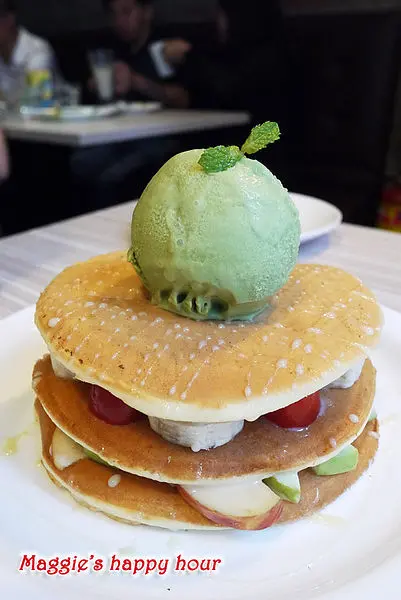 1861 CAFÉ 復古工業風咖啡館。西門町 。義式料理。水果煎餅