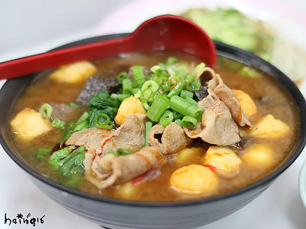 【食記】新北*中永和。麻味食堂*永和文化路最好吃的麻辣燙 滷味 鍋物 味噌拉麵 涼麵 麻辣鴨血 水餃 鱈魚甜不辣 頂溪