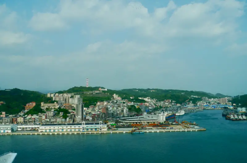 基隆市慢慢玩：基隆港、海洋廣場