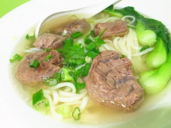 ＜台北｜牛肉麵＞２０１３清燉牛肉麵冠軍！！！阿牛牛肉麵                      