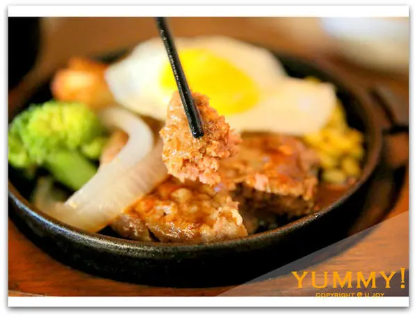 【台中西區】 Bulldog洋食廚房 ► 好日式洋食廚房!!此餐廳會燃起你的鬥牛犬狂熱!