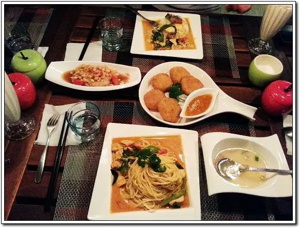 【中區】HOW THAI 好泰。泰式料理的地雷店