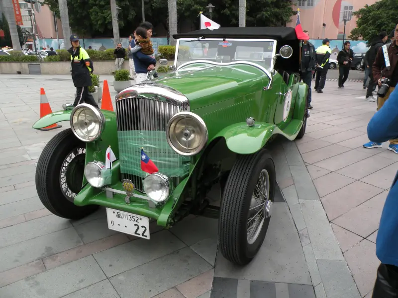 1021128[禮官三小愛台灣]2013 RALLY NIPPON古董車環台創辦人小林雄介感謝臺灣於日本311震災時大力協助賑災