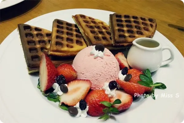 [台中] McFee Café 麥克菲咖啡輕食♥鬆餅好好吃